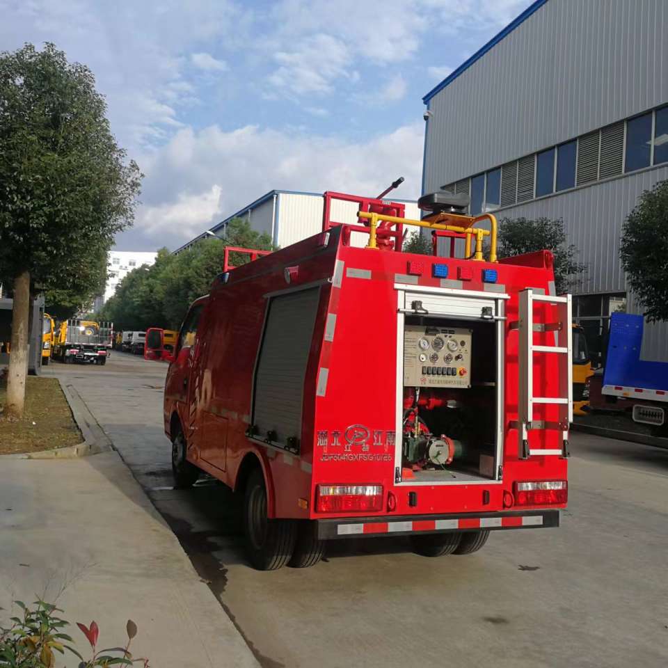 東風1噸小型水罐消防車
